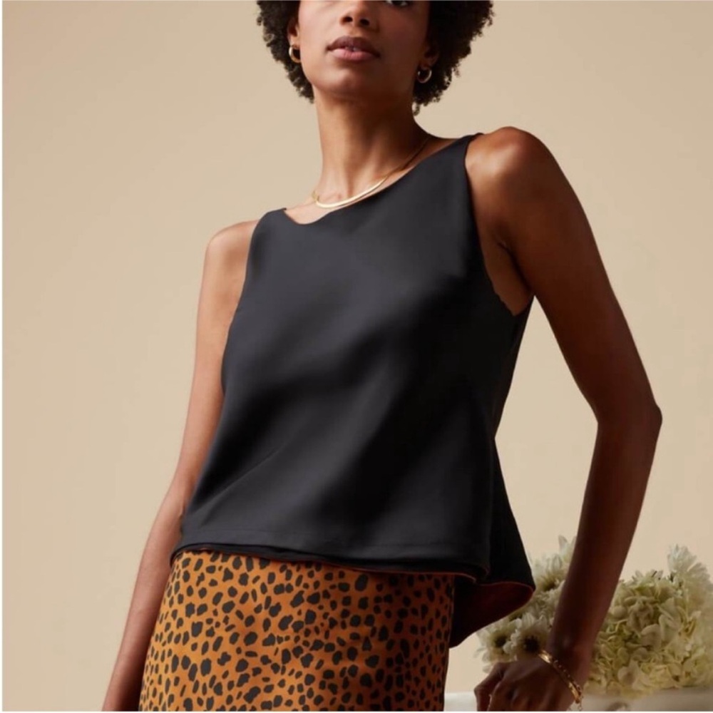 VETTA The Reversible Shell in Black/Gold Size S